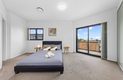Campsie Apartment | NEW 2 Bedroom APT in Heart of Campsie