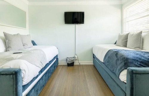 Haynes Area House | NEW 2-Bedroom Sanctuary | Hot Tub | Sleeps 9+