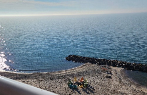 Geneva Condo | NEW 2-BR/2BA Lakefront Condo with private beach/indoor pool-rent 3/4th free
