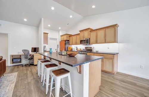 Twin Falls House | New 2 level Twin Falls Home, 2 masters!