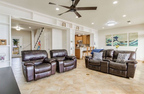 Ono Island House | NEW 20% OFF! Waterfront, Ken's Tranquil Harbor, Near NAS. Boater & Pet-Friendly!