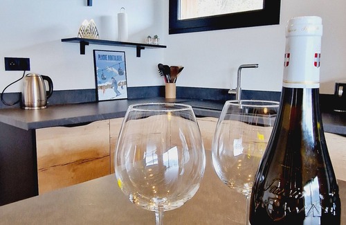Montalbert Ski Chalet | New 2024 chalet for 12 with jacuzzi, ski-room and parking in La Plagne