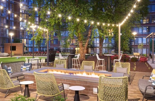 Arlington Apartment | NEW 2BR/2BA Furnished Apt in Prime Location of Arlington, VA -Amenities!