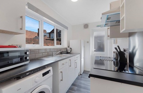Darlington House | New! 2BR in Mowden terrace
