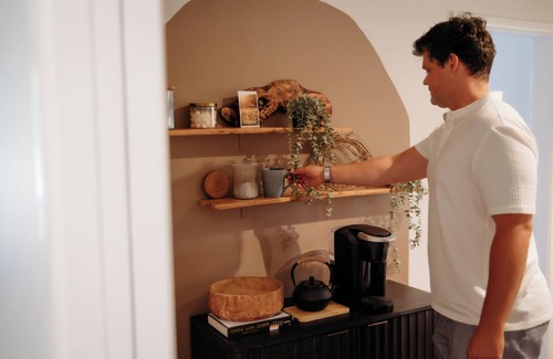 Belleville House | *New 2BR King Bed Home I Fire Pit I Backyard I BBQ I Parking I Near P.E.C.