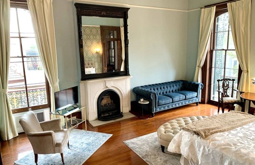 Faubourg Marigny Bed & Breakfast | NEW 3-bdrm top floor of mansion w/balconies at French Quarter and Frenchmen St.