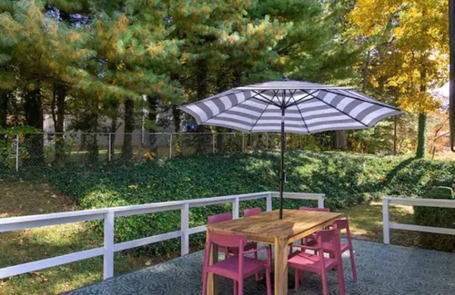 Royal Pines House | New! 3-Bedroom Boho Retreat in South Asheville