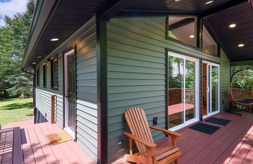 Long Pond House | ★New 3 Bedroom Cabin★ near Kalahari, Camelback, and all Activities🚣🚴‍♂️ 🏂🌲🐻