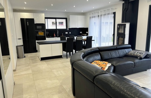 Le Chatelard House | New 3-bedroom house of 110m2 with all comforts. In the heart of the Bauges.