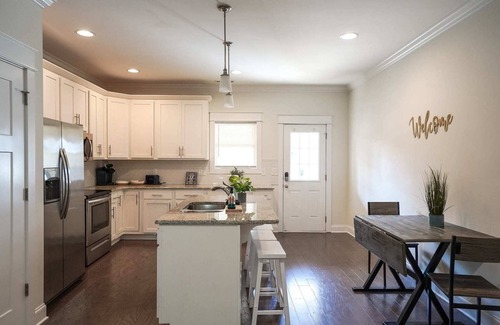 Murfreesboro House | NEW 3 BR 2+ BA Townhome | Sleeps 7 | Near Downtown