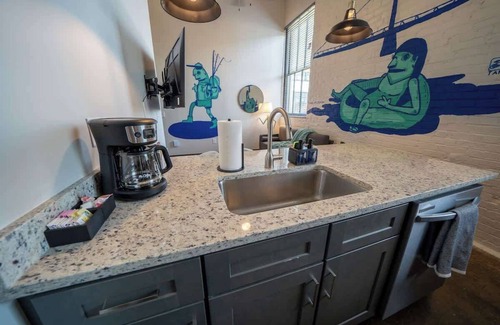 Buchanan Apartment | New 3 BR Apartment King Beds |Brewery |River| i-81