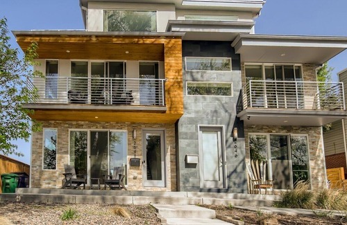 Sloan Lake House | ✰NEW ✰ 3500ft² Luxury✰ Central✰ Game Room✰ Rooftop