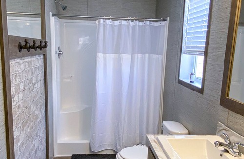 Hermosa House | New 3bed home, close to all Black Hills activities