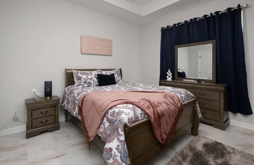Pharr House | New 3BR 2 1/2BA Retreat and Playpark: Luxe Scandinavian Style!