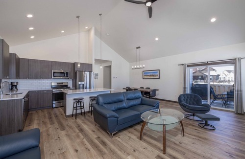 Four Corners Condo | New 3BR condo in Bozeman w/mtn views and trails