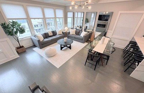 The Heights Condo | New 3BR Condo w/Rooftop Terrace & NYC Views