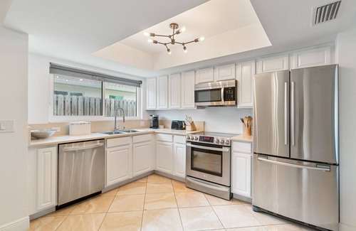 Naples Park House | NEW! 3BR Home w/Pool, Bikes - Close to Beach!