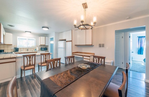 Shasta View House | NEW 3BR SMARTHOME W/WIFI | GAMES | GOOD LOCATION