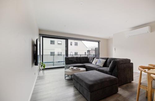 Christchurch City Centre Apartment | New 3BR with garage - Central Stay Near Christchurch Best