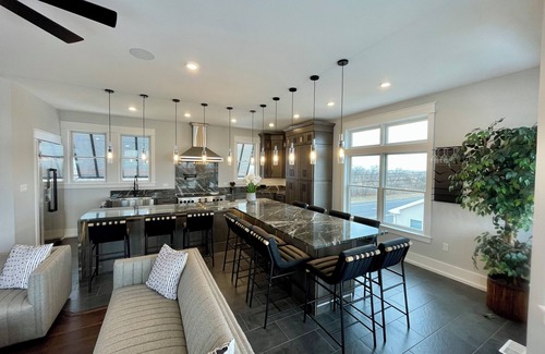 Cape May Court House House | New 4,500 Sq.ft. 14 Guests, 5 Bed, 5 Bath, SkyDeck, Spa, Elevator, Docks, WiFi.