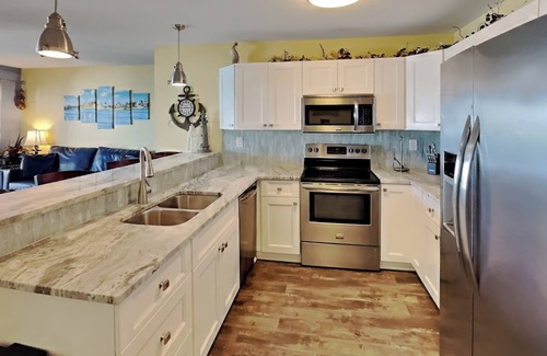 Put-in-Bay Condo | New 4 Bedroom 3 Bath Luxury Condo Waterfront -Comfortably Sleeps 12 max- C206