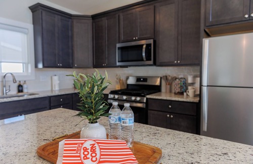 Buena Vista House | New 4-bedroom house in Buena Vista with WiFi and AC near SVU