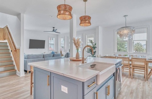 Carolina Beach House | New 4-Bedroom Lux Beach House at Kure Beach NC, Sleeps 6 Adults/6 Children