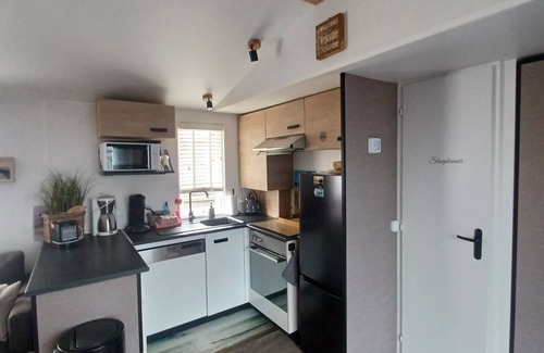 Oostkapelle Ski Chalet | New! 4 persons vacation chalet on a family campsite in Oostkapelle.