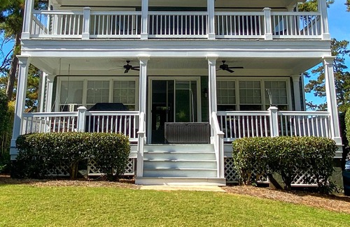 Lake Oconee Cottage | NEW 4 Porch Paradise at Marina Cove