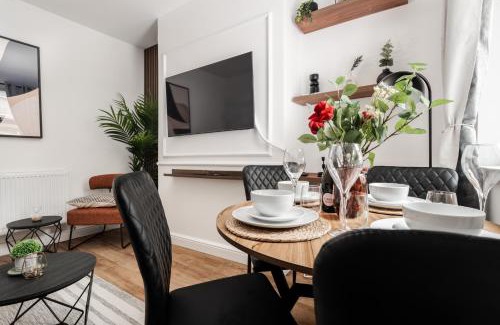 Liverpool Apartment | New 4BedRoom Home - Near LFC & EFC