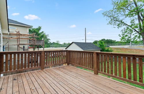 Chosewood Park House | New! 4BR Game Room Luxe Home - Sleeps 10