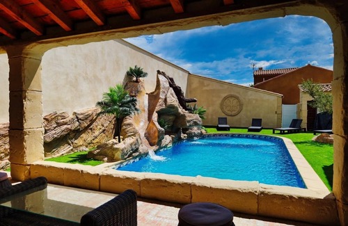 Bessan House | New 4P villa with pool, water slide and waterfall