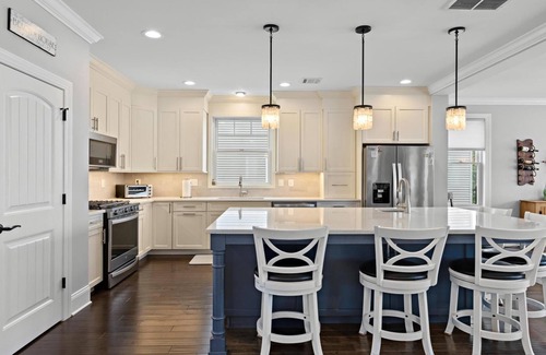 Surf City House | New 5 Bedroom house with Heated Pool