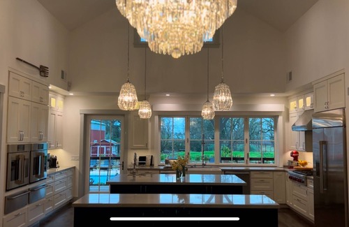 Sonoma House | NEW-5 Min to Wineries, 15 min to Napa,Couples/Family Retreat,Chef Kitchen,Luxury