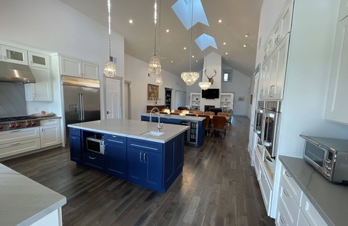 Sonoma House | NEW-5 Min to Wineries, 15 min to Napa,Couples/Family Retreat,Chef Kitchen,Luxury