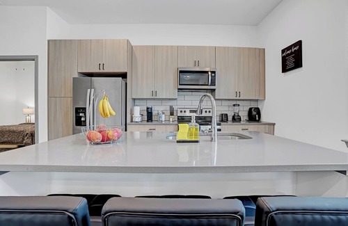 Port Saint Lucie House | New 5 Star home with Heated Pool/BBQ/minutes HCA Hospital/Cleveland clinic.