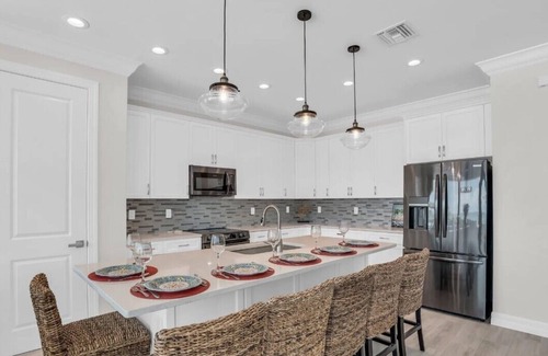 Fort Myers Beach House | New 6-bed/6 bath house across from beach with amazing views
