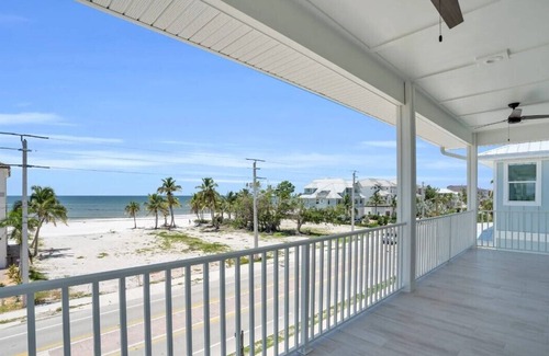 Fort Myers Beach House | New 6-bed/6 bath house across from beach with amazing views