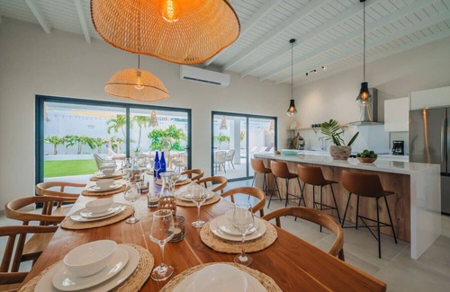 Pos Chiquito House | NEW 6 Bed 6 Bath Pool - Bocobay Mangel Beach House