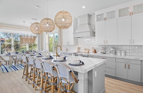 Bradenton Beach House | NEW 7 bedroom Beach House, 1 minute to Beach!