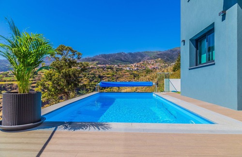 Calheta House | NEW A & M House II Luxury Holidays Home