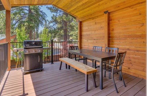 Y Area House | NEW! AC, Hot Tub, Grill, Newly Built, Open Floor Plan, Wifi, 2 of 6 – Emerald Bay Luxury