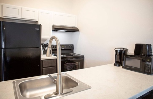 Sierra Vista House | NEW! And CLEAN Apartment Near Ft. Huachucah! (223)
