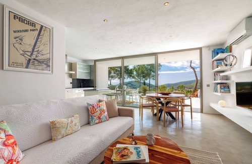 Sant Josep de sa Talaia House | New and modern House with pool in San Jose, 2 people