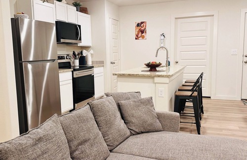 Odessa House | New and Sweet comfy 3 Bedroom 2 baths 6 beds home in Odessa with TV in each room