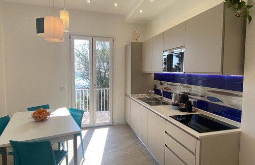 Marina del Cantone Apartment | New apartment 100 meters from the sea