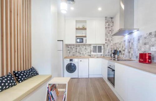 La Roqueta Apartment | new apartment 4 pax front central station wifi