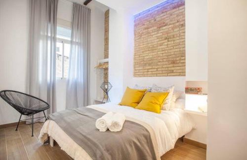 La Roqueta Apartment | new apartment 4 pax front central station wifi