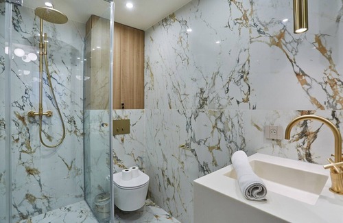 Porte-Saint-Martin Apartment | New apartment Center of Paris