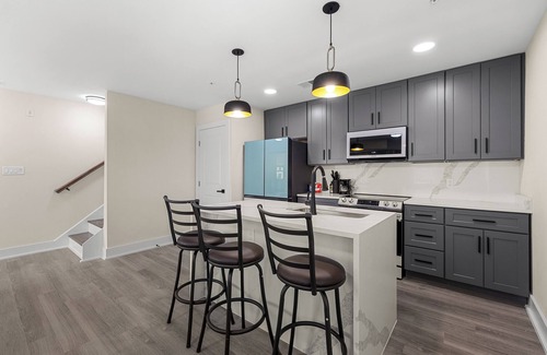 Columbia Heights Apartment | New Apartment Duplex 2-Bedroom
